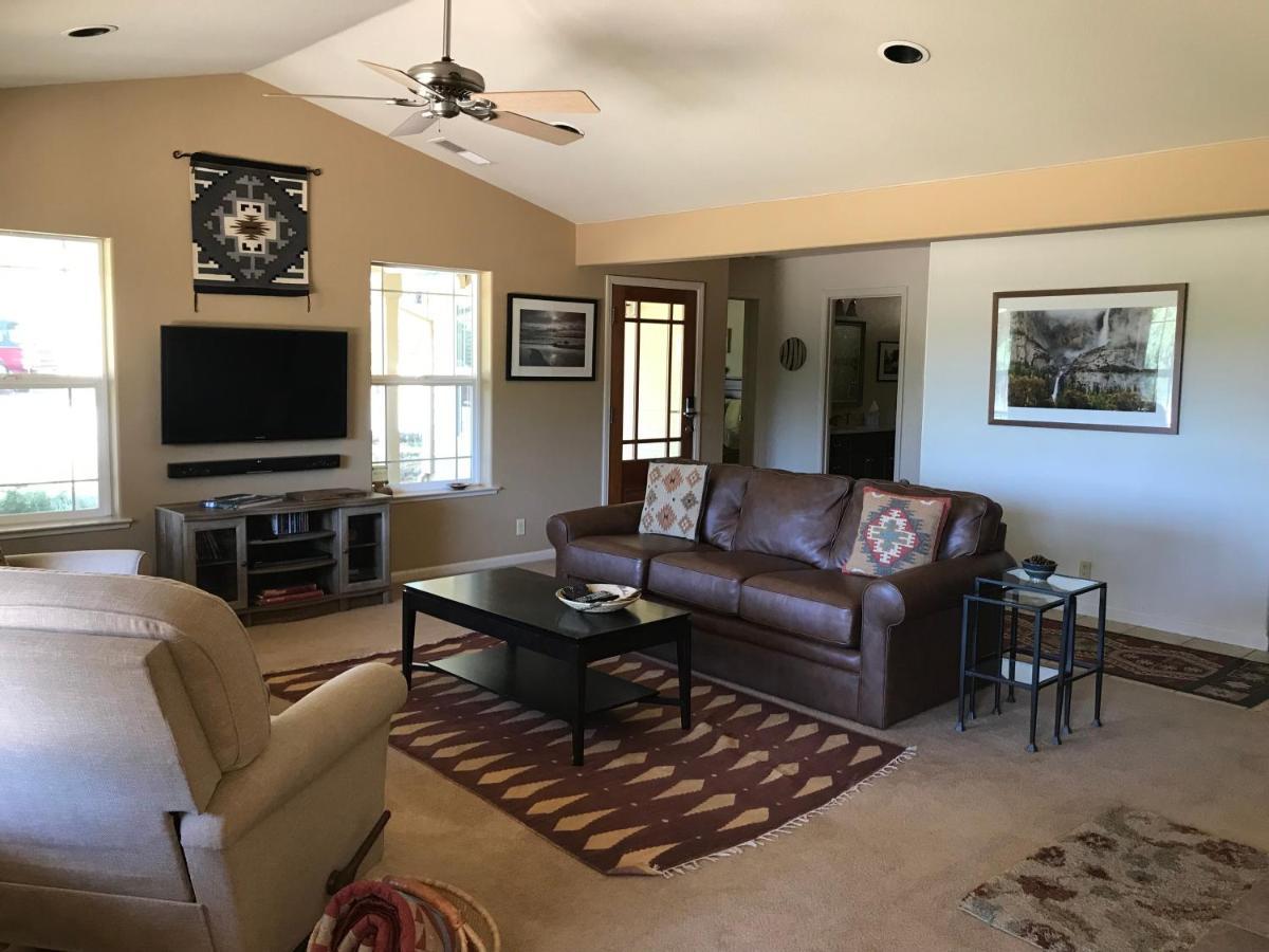 Red Tail Ranch Bed & Breakfast Groveland Exterior photo