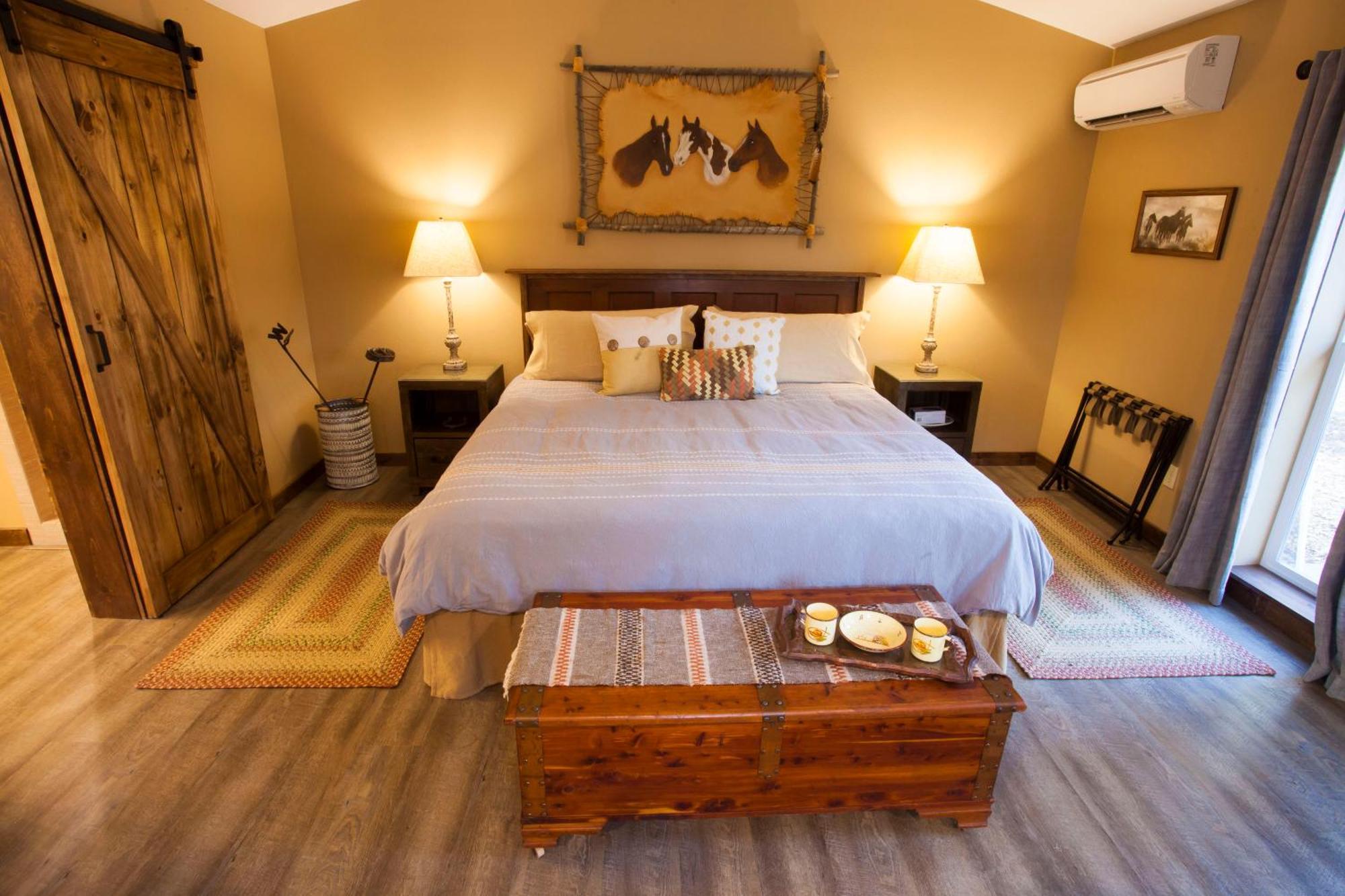 Red Tail Ranch Bed & Breakfast Groveland Room photo