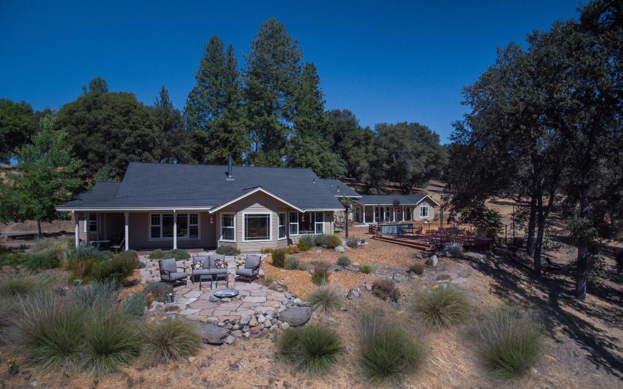 Red Tail Ranch Bed & Breakfast Groveland Exterior photo